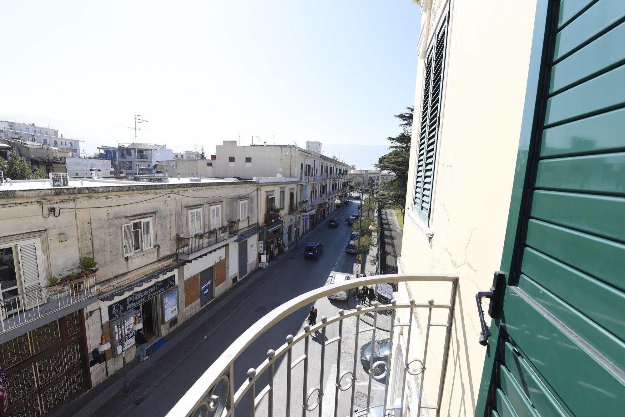 פומפיי Evita House B&B מראה חיצוני תמונה