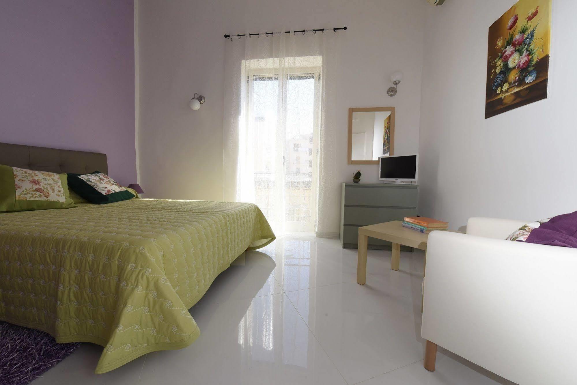 פומפיי Evita House B&B מראה חיצוני תמונה