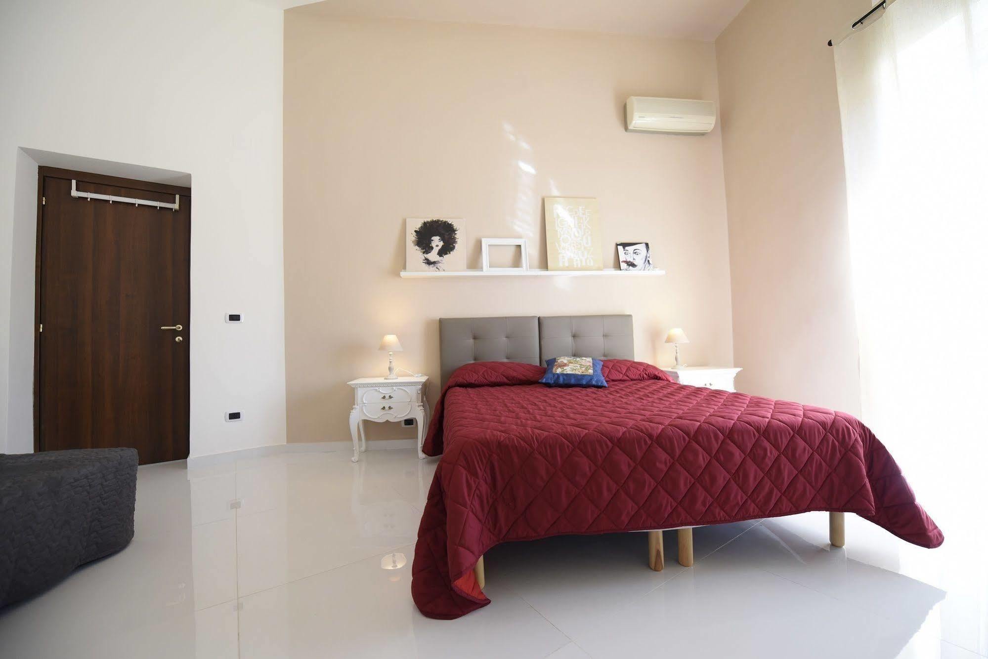 פומפיי Evita House B&B מראה חיצוני תמונה