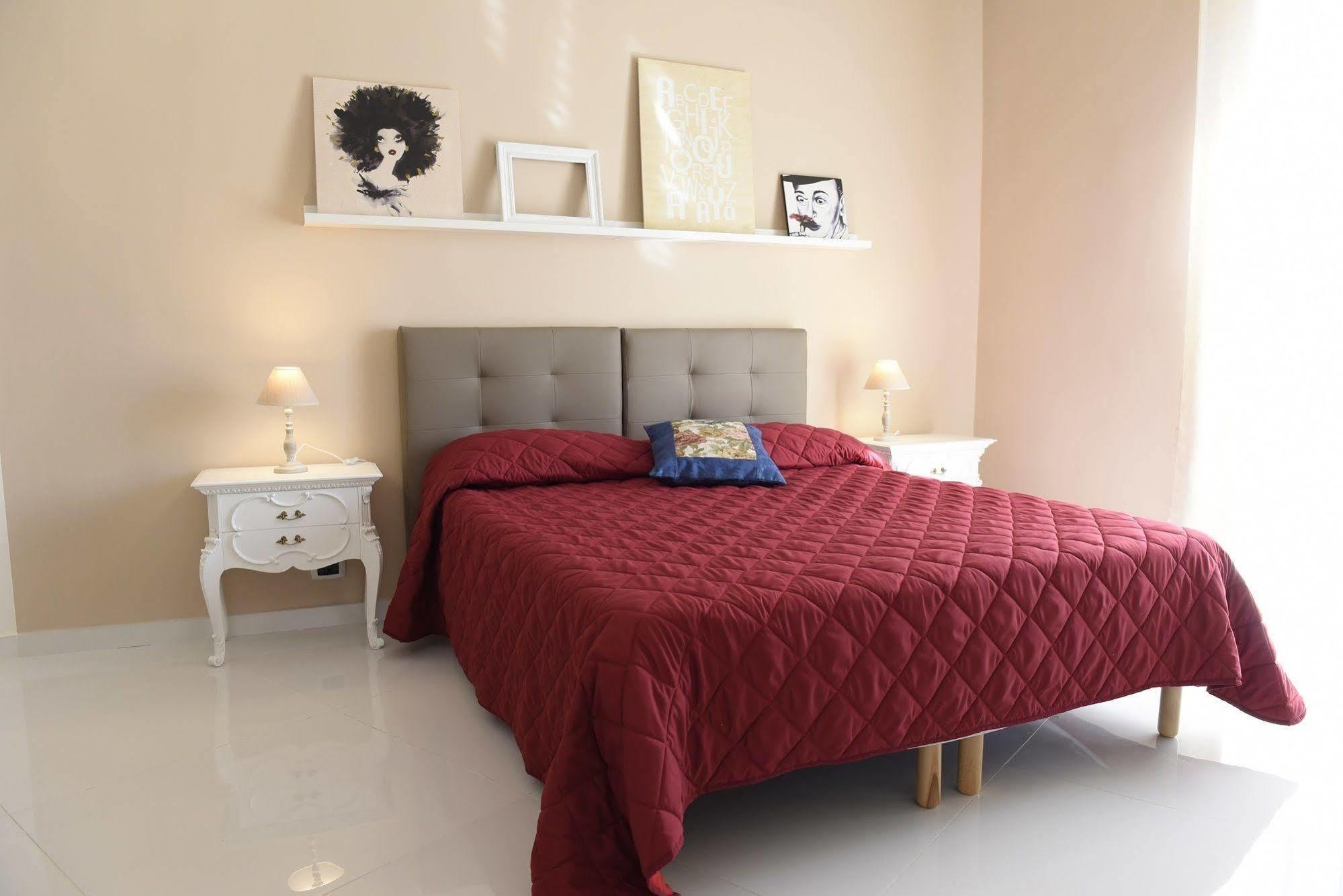 פומפיי Evita House B&B מראה חיצוני תמונה